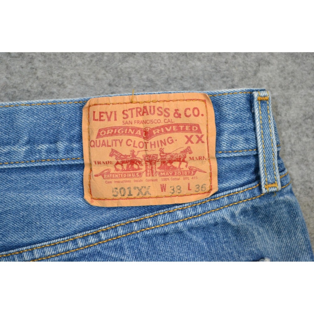 VTG Levi's 501XX Jeans Mens 38x36 Blue Light Wash Straight Denim Button Fly